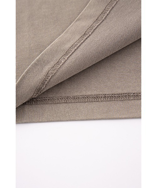 UNKNOWN LONDON（アンノウン・ロンドン）の「Tシャツ｜Outline Cross Rhinestone Tee｜Unknown London（Tシャツ/カットソー・メンズ・ベージュ/ブラック/レッド・SMALL/LARGE/MEDIUM/X-LARGE）」の5枚目の写真