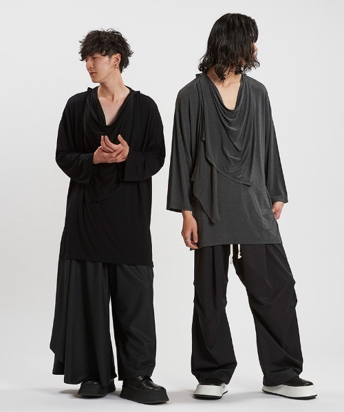 NO ID.(ノーアイディ)の「mlt5346-フリルストールディープV-N-T カットソー(Tシャツ/カットソー・メンズ・ダークグレー/ホワイト/ブラック・ONE SIZE)」の7枚目の写真