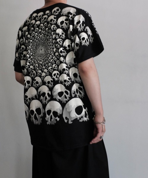 2AM(ツーエイエム)の「LIQUID BLUE リキッドブルー / "skull"TEE スカルグラデーション(Tシャツ/カットソー・メンズ・ブラック・LARGE/X-LARGE/MEDIUM)」の4枚目の写真