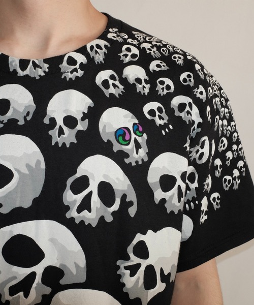 2AM(ツーエイエム)の「LIQUID BLUE リキッドブルー / "skull"TEE スカルグラデーション(Tシャツ/カットソー・メンズ・ブラック・LARGE/X-LARGE/MEDIUM)」の5枚目の写真