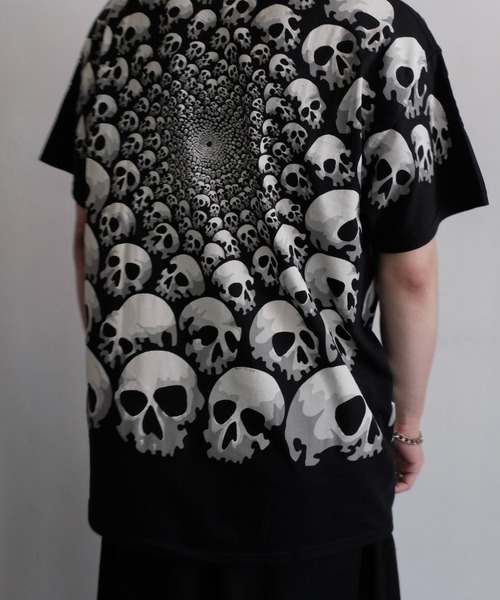 2AM(ツーエイエム)の「LIQUID BLUE リキッドブルー / "skull"TEE スカルグラデーション(Tシャツ/カットソー・メンズ・ブラック・LARGE/X-LARGE/MEDIUM)」の8枚目の写真