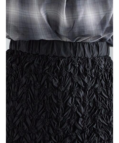 Te chichi（テチチ）の「エンブロイダリーシャーリングスカート（スカート・レディース・ブラック/オフホワイト・F）」の15枚目の写真