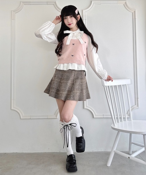 Loueme(ルエム)の「【2点SET】ボウタイブラウス+リボン刺繍ベスト(シャツ/ブラウス・レディース・ブラック/オフホワイト/グレー/ピンク・FREE)」の12枚目の写真
