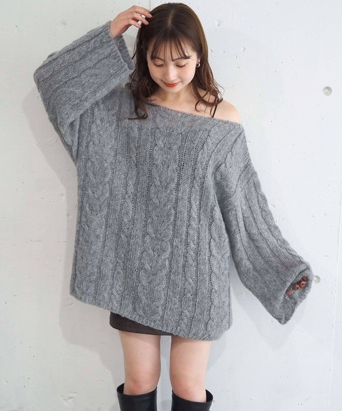 tiptop（ティップトップ）の「シアーケーブルBIGニット（ニット/セーター・レディース・グリーン/チャコールグレー/ブルー/アイボリー・FREE）」の15枚目の写真