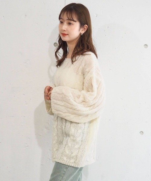 tiptop（ティップトップ）の「シアーケーブルBIGニット（ニット/セーター・レディース・グリーン/チャコールグレー/ブルー/アイボリー・FREE）」の8枚目の写真