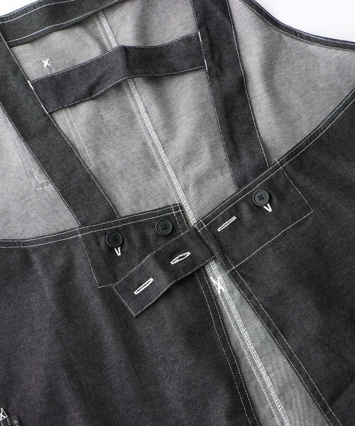 NAIGAI(ナイガイ)の「HOUSE WEAR STUDIO T/Cデニム H型 後ボタン ワークエプロン 70372053(エプロン・メンズ・ブルー/ワインレッド/カーキ・FREE)」の9枚目の写真