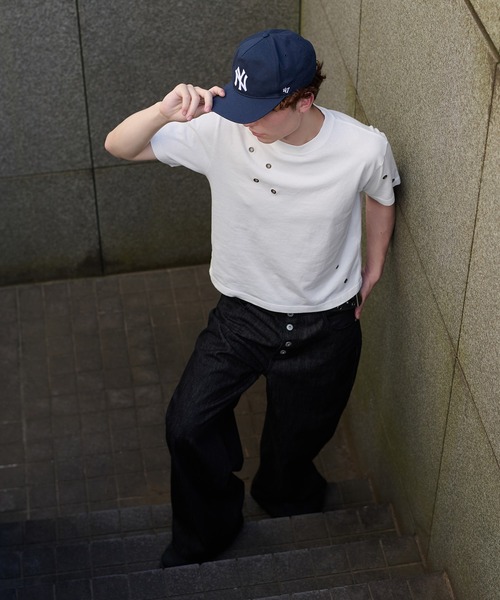 kutir(クティール)の「EYELET DESIGN CROPPED TEE/ハトメデザインクロップドTEE(Tシャツ/カットソー・メンズ・ブラック/オフホワイト/杢グレー・MEDIUM/LARGE)」の10枚目の写真