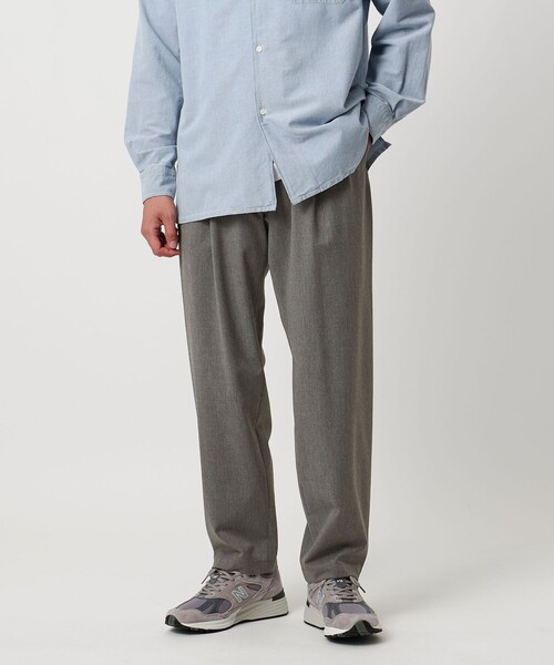 UNITED ARROWS(ユナイテッドアローズ)の「2プリーツ ギャザー イージーパンツ -ストレッチ-(その他パンツ・メンズ・グレー系・L/M/XL/S)」の2枚目の写真