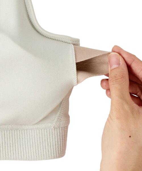 UNDER ARMOUR（アンダーアーマー）の「UAクロスバックブラ プリント ミディアムサポート（トレーニング/レディース）（スポーツブラ・レディース・オフホワイト・M/XL/L/S）」の7枚目の写真