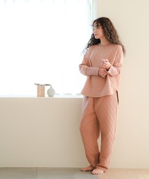 RIO（リオ）の「【着る保湿クリーム】ソフトキルトクルーネックパジャマ（ルームウェア/パジャマ）」