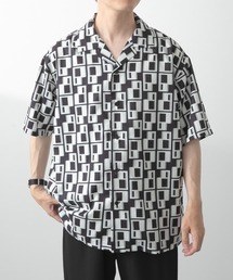 ジオメトリックプリントオープンカラーシャツB