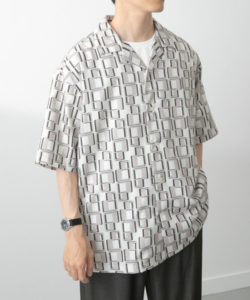 ITEMS URBANRESEARCH（アイテムズ アーバンリサーチ）の「ジオメトリックプリントオープンカラーシャツB（シャツ/ブラウス・メンズ・ブラック/ベージュ/ネイビー・LARGE/MEDIUM）」の10枚目の写真