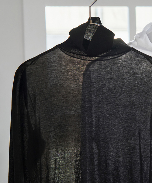 Spick & Span（スピックアンドスパン）の「《追加》シアーハイネックプルオーバー（Tシャツ/カットソー・レディース・ブラック/ホワイト/イエロー系その他/ブルー・FREE）」の5枚目の写真