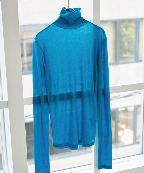 Spick & Span（スピックアンドスパン）の「《追加》シアーハイネックプルオーバー（Tシャツ/カットソー・レディース・ブラック/ホワイト/イエロー系その他/ブルー・FREE）」の6枚目の写真