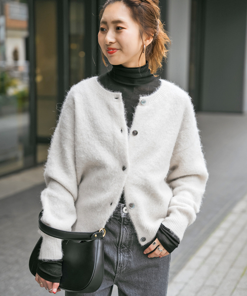 Spick & Span（スピックアンドスパン）の「《追加》シアーハイネックプルオーバー（Tシャツ/カットソー・レディース・ブラック/ホワイト/イエロー系その他/ブルー・FREE）」の11枚目の写真