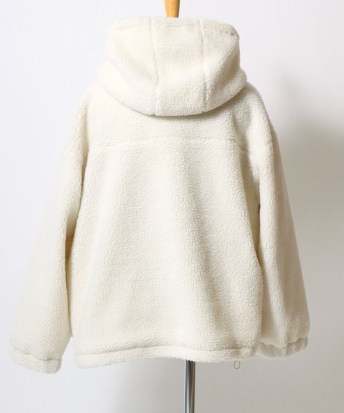 CONVERSE(コンバース)の「CONVERSE white(コンバース ホワイト)ボアフリース スタンドネックフードブルゾンジャケット レディース(ブルゾン・レディース・ピンク/アイボリー/ブラック/モカ・L/M)」の15枚目の写真