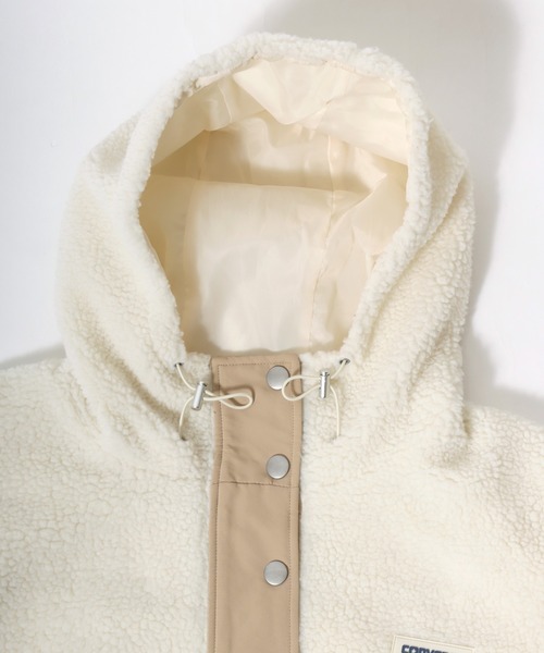 CONVERSE(コンバース)の「CONVERSE white(コンバース ホワイト)ボアフリース スタンドネックフードブルゾンジャケット レディース(ブルゾン・レディース・ピンク/アイボリー/ブラック/モカ・L/M)」の16枚目の写真