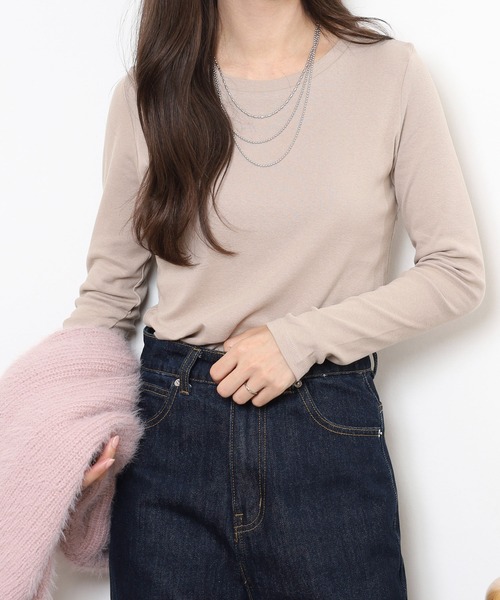 atONE(アットワン)の「ロングスリーブコンパクトTシャツ(Tシャツ/カットソー・レディース・オフホワイト/チャコールグレー/杢グレー/ブラック/グレイッシュベージュ・3L/LL/M/L/4L)」の21枚目の写真