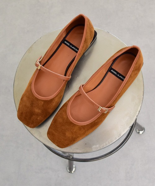 ANGEL ALARCON（アンヘルアラルコン）の「【ANGEL ALARCON】スクエアトウストラップパンプス(D51501)（パンプス・レディース・ブラウン系その他/ブラック系その他/ブラック・38/36/37）」の3枚目の写真