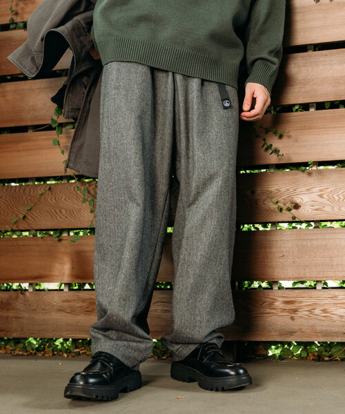 FREAK'S STORE(フリークスストア)の「限定展開 ワイドシルエット ウールライク クライミングパンツ/ワイドスラックス(その他パンツ・メンズ・ベージュ/ブラウン/チャコールグレー/ブラック・LARGE/MEDIUM/SMALL)」の15枚目の写真