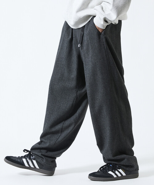 FREAK'S STORE(フリークスストア)の「限定展開 ワイドシルエット ウールライク クライミングパンツ/ワイドスラックス(その他パンツ・メンズ・ベージュ/ブラウン/チャコールグレー/ブラック・LARGE/MEDIUM/SMALL)」の5枚目の写真