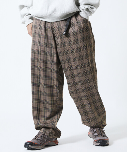 FREAK'S STORE(フリークスストア)の「限定展開 ワイドシルエット ウールライク クライミングパンツ/ワイドスラックス(その他パンツ・メンズ・ベージュ/ブラウン/チャコールグレー/ブラック・LARGE/MEDIUM/SMALL)」の7枚目の写真