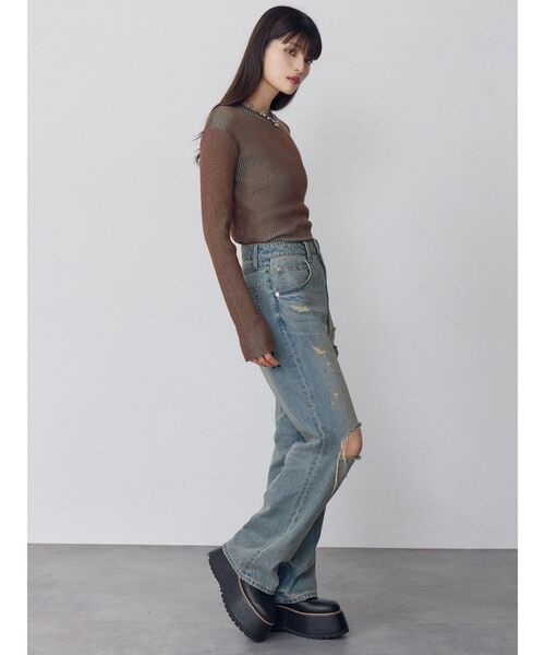 MURUA（ムルーア）の「グリンプスダメージデニム（デニムパンツ・レディース・ブルー・2/1）」の10枚目の写真