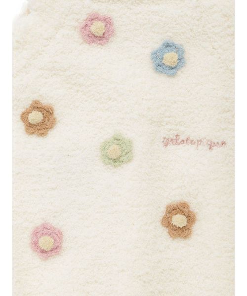 gelato pique(ジェラートピケ)の「【ラッピング済み】【BABY】ベビモコフラワーロンパース&レッグウォーマーSET(ベビーギフト・キッズ・オフホワイト・80)」の7枚目の写真