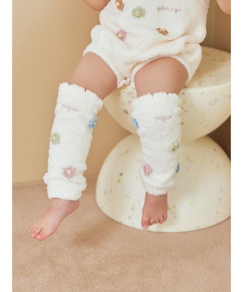 gelato pique(ジェラートピケ)の「【ラッピング済み】【BABY】ベビモコフラワーロンパース&レッグウォーマーSET(ベビーギフト・キッズ・オフホワイト・80)」の19枚目の写真