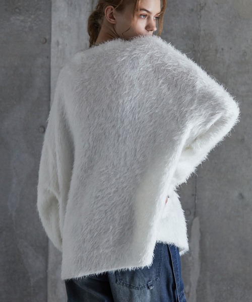 SERACE(セラス)の「【SERACE】Loose wide feather yarn volume Knit / ルーズワイドフェザーヤーンボリュームニット(ニット/セーター・メンズ・ブラック×ホワイト/ホワイト/ブラック・L/M/S)」の5枚目の写真