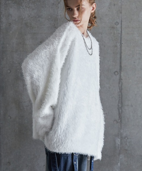 SERACE(セラス)の「【SERACE】Loose wide feather yarn volume Knit / ルーズワイドフェザーヤーンボリュームニット(ニット/セーター・メンズ・ブラック×ホワイト/ホワイト/ブラック・L/M/S)」の7枚目の写真