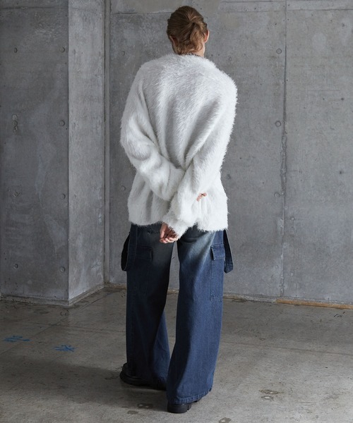 SERACE(セラス)の「【SERACE】Loose wide feather yarn volume Knit / ルーズワイドフェザーヤーンボリュームニット(ニット/セーター・メンズ・ブラック×ホワイト/ホワイト/ブラック・L/M/S)」の17枚目の写真