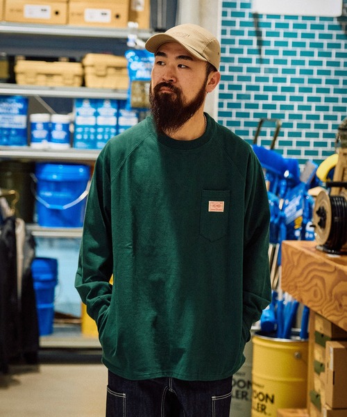 BIG MIKE(ビッグマイク)の「BIG MIKE 10オンス スリー ポケット L/S TEE(Tシャツ/カットソー・メンズ・アッシュグレー/モスグリーン/スミクロ・X-LARGE/MEDIUM/LARGE)」の21枚目の写真