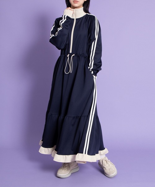 PUNYUS（プニュズ）の「フリルジャージワンピース（ワンピース・レディース・ネイビー/ベージュ・1/2/3/4）」の11枚目の写真