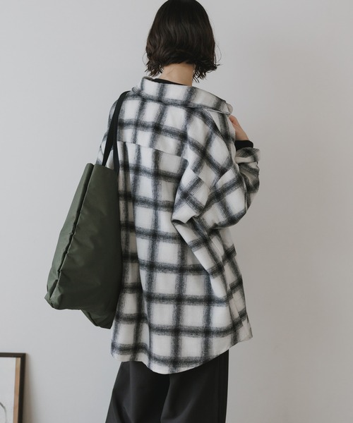 AO2（アオズ）の「起毛オンブレチェックシャツ（シャツ/ブラウス・レディース・イエロー/ネイビー/ホワイト/レッド/グリーン・FREE）」の10枚目の写真