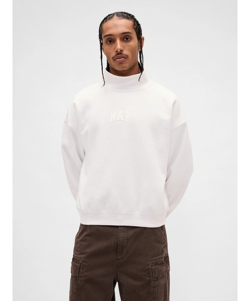 GAP(ギャップ)の「ヴィンテージソフト NAPロゴ モックネック スウェットシャツ(スウェット・メンズ・グリーン/レッド/アイボリー・XS/S/M/L/XL)」の2枚目の写真