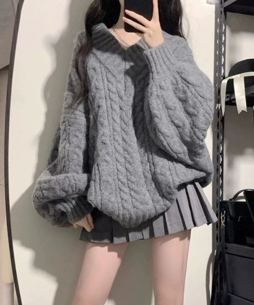ampm(エーエムピーエム)の「ケーブルニット×プリーツスカート セットアップ(ニット/セーター・レディース・グレー・M/S/L)」の4枚目の写真