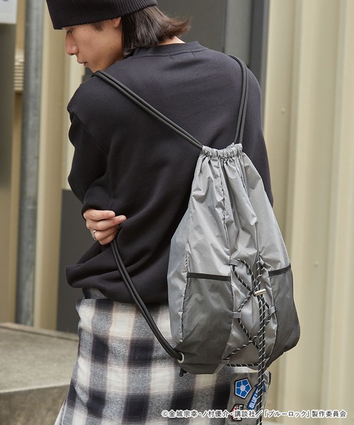 MONO-MART（モノマート）の「【ブルーロック】別注 ポーチ付き ドローコード ナップサック（バックパック/リュック・レディース・ブラック/ブルー/グレー・FREE）」の18枚目の写真