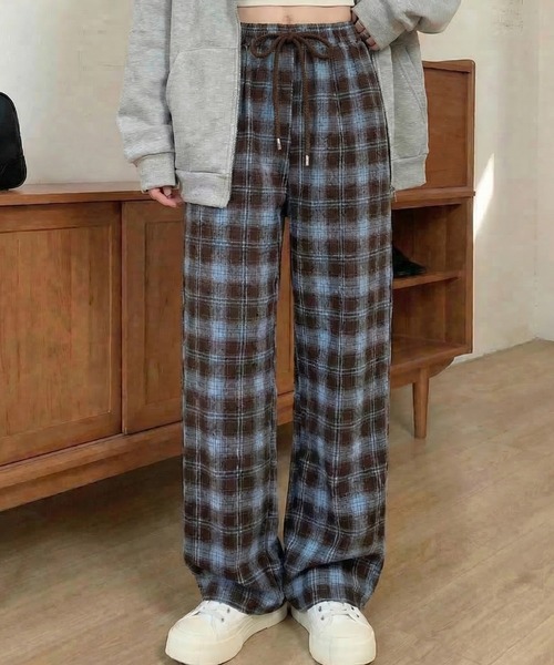 cammie(キャミー)の「チェック柄ゆるパンツ(その他パンツ・レディース・ワイン/ブルー・M/L)」の1枚目の写真