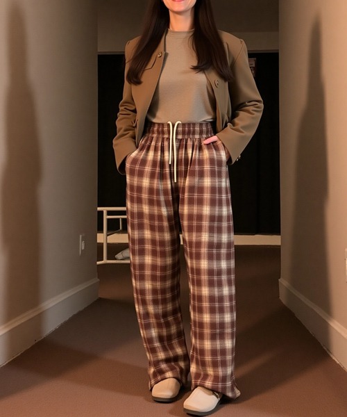 cammie(キャミー)の「チェック柄ゆるパンツ(その他パンツ・レディース・ワイン/ブルー・M/L)」の6枚目の写真