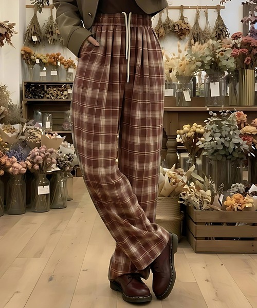 cammie(キャミー)の「チェック柄ゆるパンツ(その他パンツ・レディース・ワイン/ブルー・M/L)」の13枚目の写真