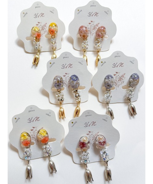 tone（トーン）の「【YM】チューリップチャーム×かすみ草　ニッケルフリーイヤリング（MA）（イヤリング・レディース・ブルー/シルバー/ホワイト/ピンク/オレンジ/ゴールド・FREE）」の8枚目の写真