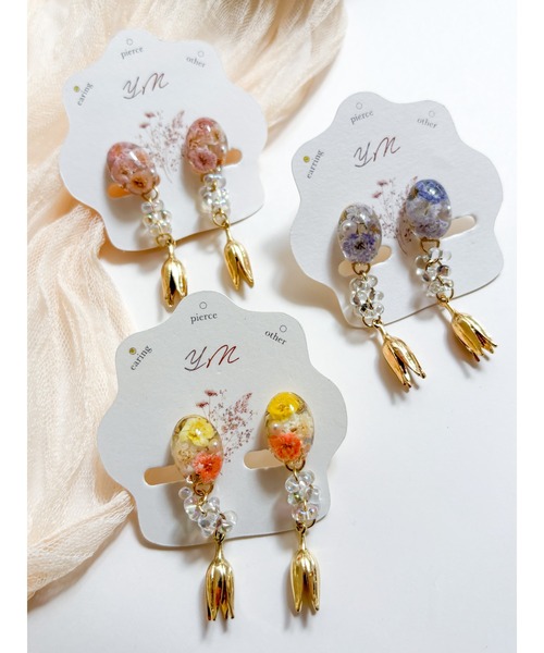tone（トーン）の「【YM】チューリップチャーム×かすみ草　ニッケルフリーイヤリング（MA）（イヤリング・レディース・ブルー/シルバー/ホワイト/ピンク/オレンジ/ゴールド・FREE）」の10枚目の写真