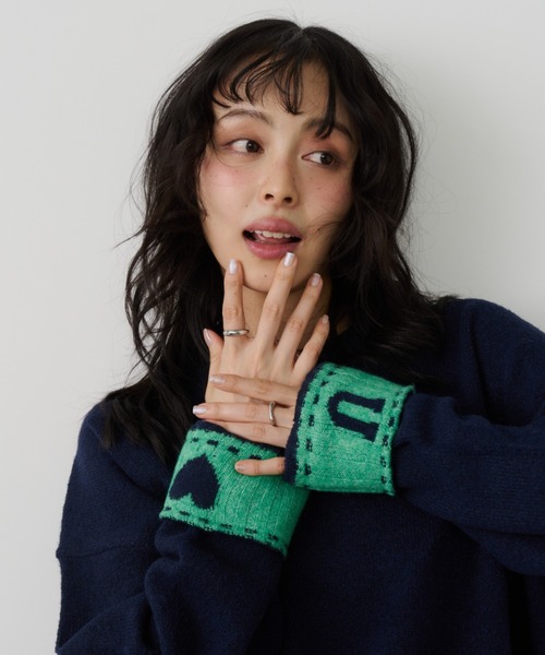 Unitage（ユニテージ）の「シークレットロゴニットプルオーバー（ニット/セーター・レディース・イエロー/レッド/アイボリー/チャコールグレー/ブラック/ピンク/ネイビー・FREE）」の4枚目の写真