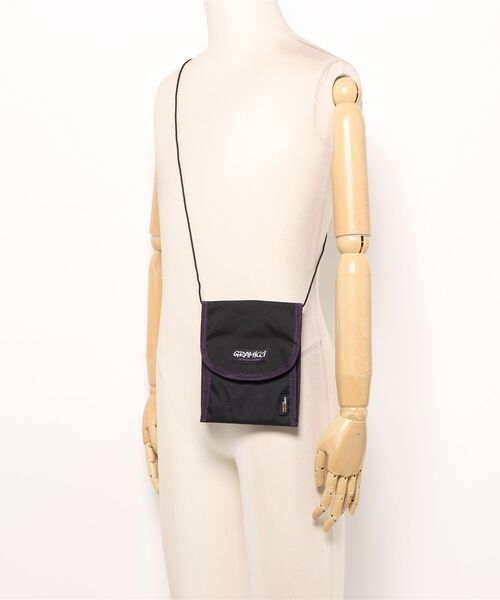 Gramicci(グラミチ)の「【RES】【GRAMICCI】CORDURA NECK POUCH(ショルダーバッグ・メンズ・ブラック・FREE)」の5枚目の写真