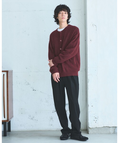 green label relaxing(グリーンレーベルリラクシング)の「アルパカ ブレンド クルーネック カーディガン(カーディガン/ボレロ・メンズ・レッド/グレー/ダークグレー・L/M/S/XL)」の4枚目の写真