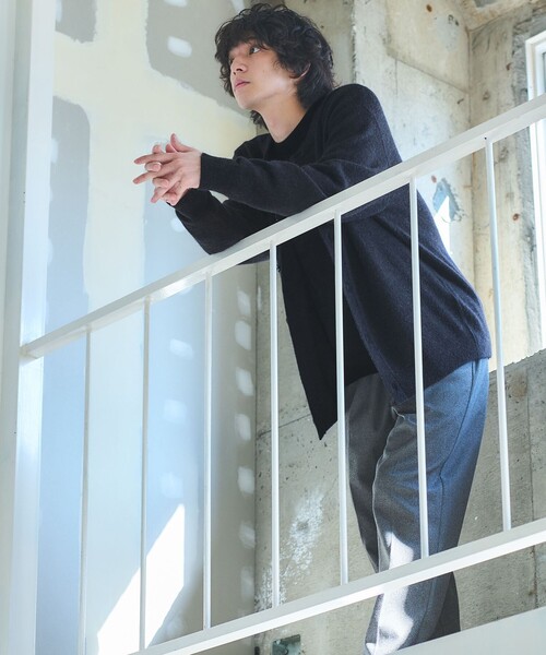 green label relaxing(グリーンレーベルリラクシング)の「アルパカ ブレンド クルーネック カーディガン(カーディガン/ボレロ・メンズ・レッド/グレー/ダークグレー・L/M/S/XL)」の5枚目の写真