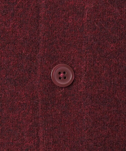 green label relaxing(グリーンレーベルリラクシング)の「アルパカ ブレンド クルーネック カーディガン(カーディガン/ボレロ・メンズ・レッド/グレー/ダークグレー・L/M/S/XL)」の21枚目の写真