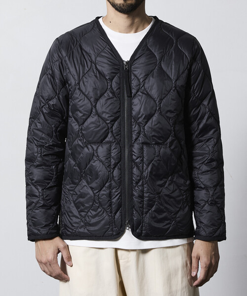 FREAK'S STORE(フリークスストア)の「限定展開 TAION/タイオン ミリタリー Vネック ジップ ダウンジャケット / TAION-104ALSZML-1(ダウンジャケット/コート・メンズ・ブラック/オリーブ・MEDIUM/X-LARGE/SMALL/LARGE)」の18枚目の写真