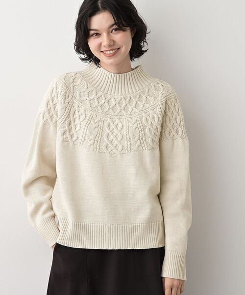 Dessin（デッサン）の「【着映え/洗える】求心ケーブル編みハイネックニット（ニット/セーター・レディース・アイボリー/ライトグレー/ワインレッド/ネイビー・00/01/02/03）」の6枚目の写真